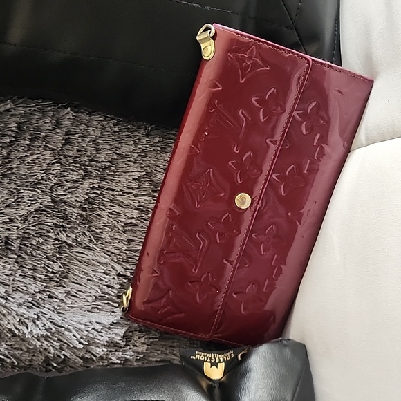 Authentic Louis Vuitton Long Vernis Sarah wallet - Picture 16 of 16